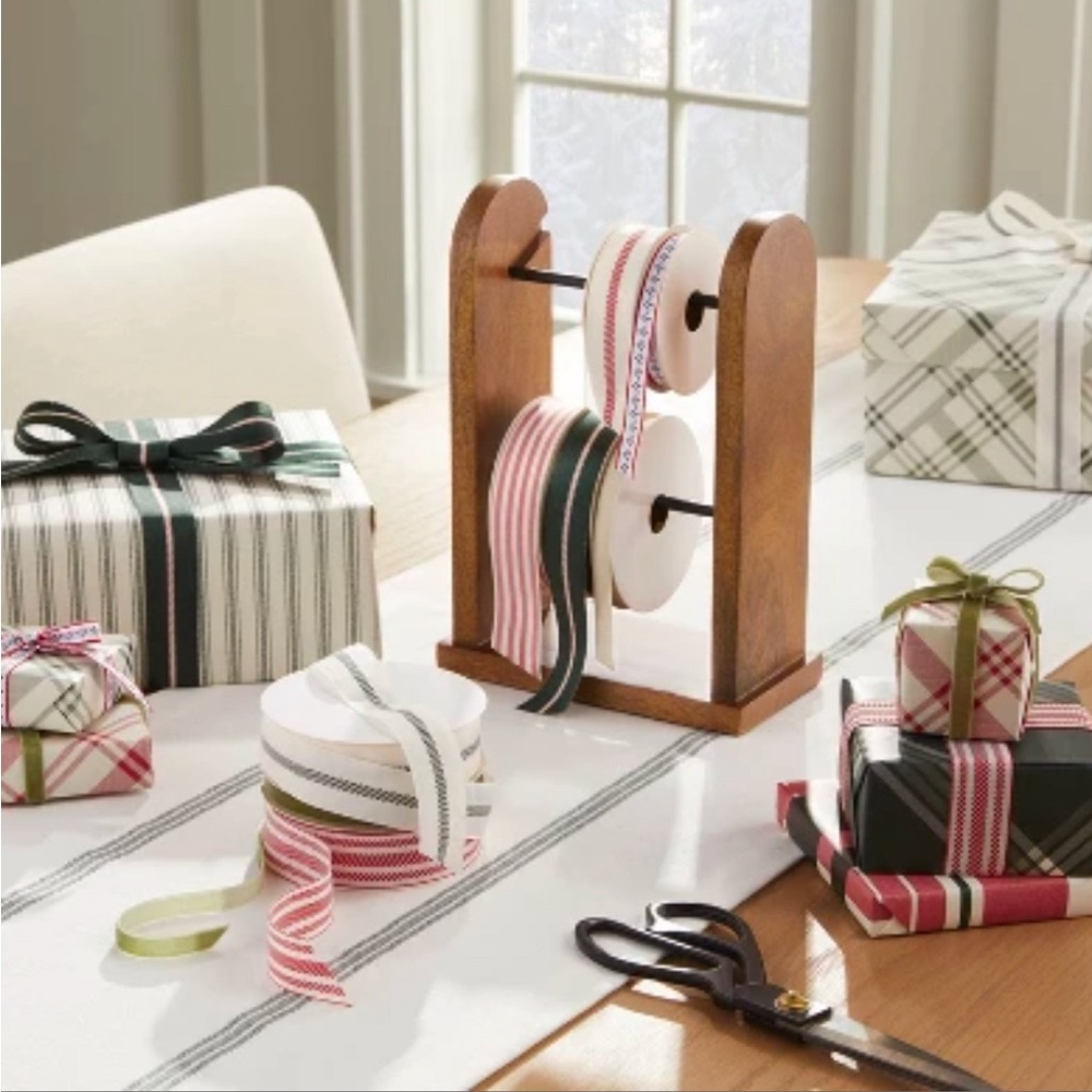 Hearth and Hand Ribbon Holder - Picture 3 of 5